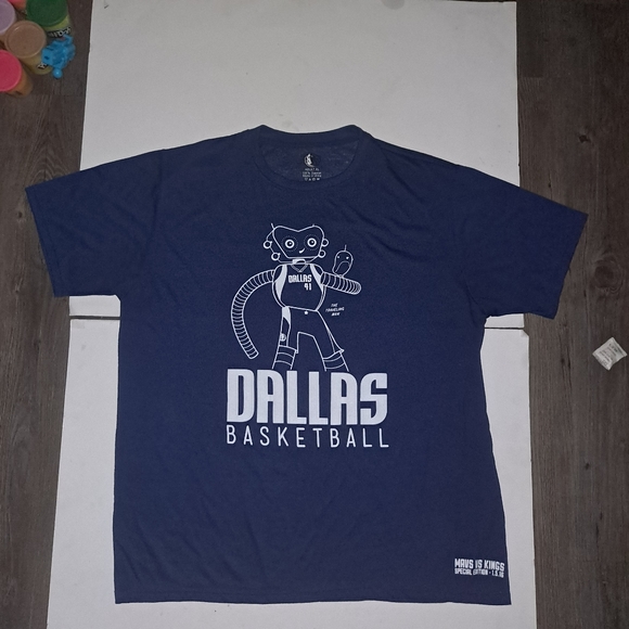 Dallas Mavs T-Shirt Dirk Size XL - Picture 6 of 6